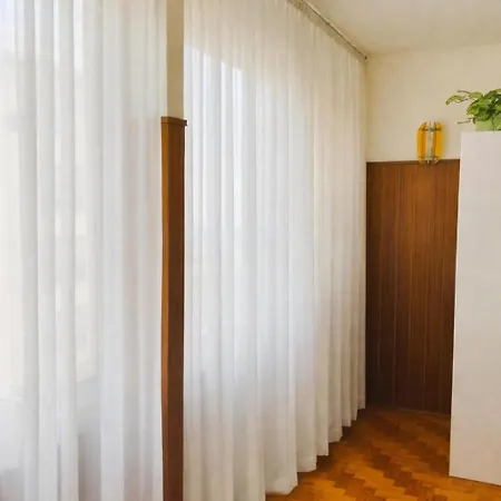 Sesimbra Beach Studio Διαμέρισμα *